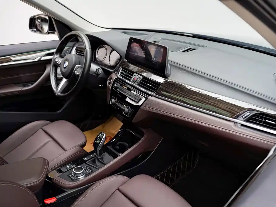 BMW X1 — миниатюра 14