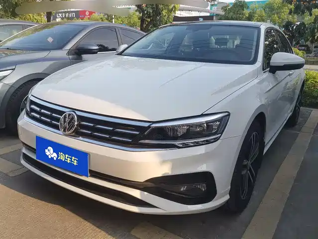 VOLKSWAGEN LINGDU 2018