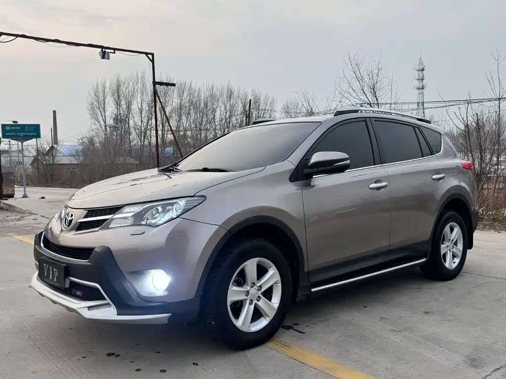 Toyota RAV4 2014