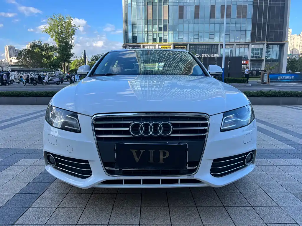 Audi A4L 2012 2.0 TFSI AT Comfort