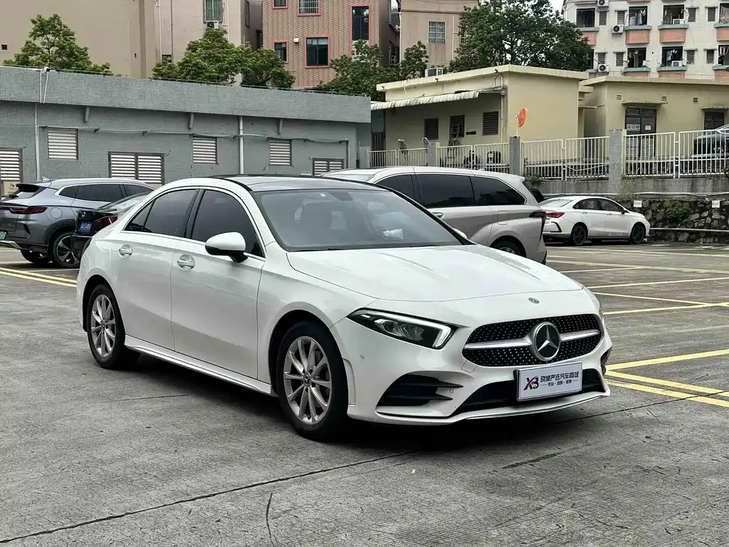 Mercedes-Benz A-Class — миниатюра 3