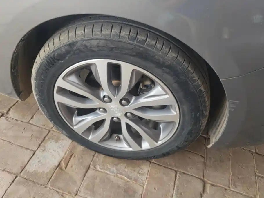 Buick Excelle — миниатюра 6
