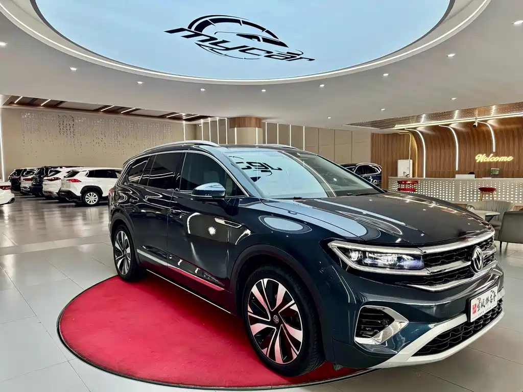 Volkswagen Viloran 2021 380TSI Flagship