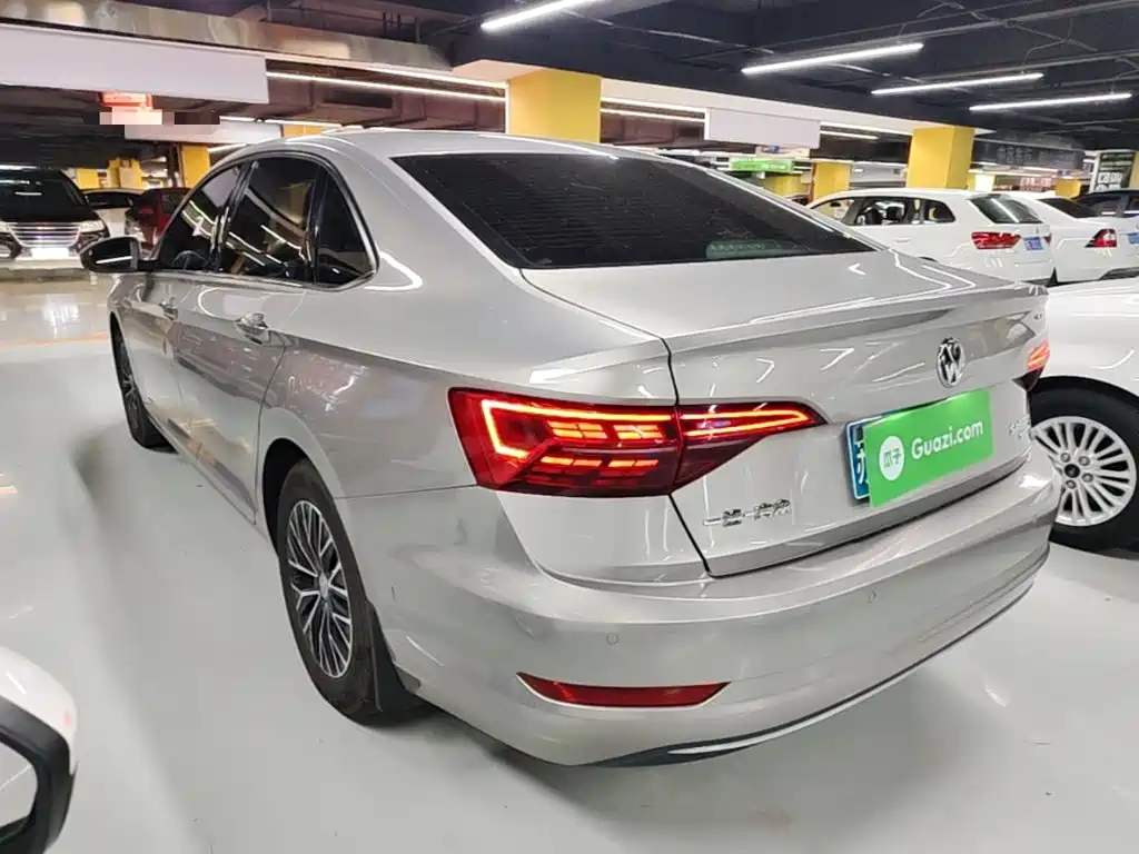 Volkswagen Sagitar 2020 200TSI DSG Comfort VI
