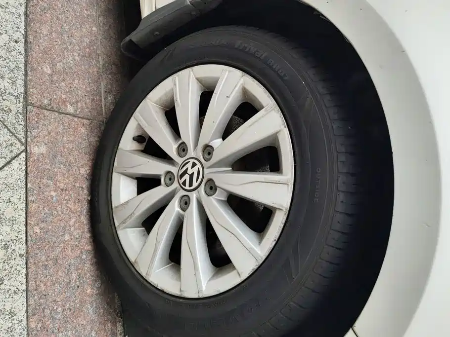 Volkswagen Sagitar — миниатюра 6