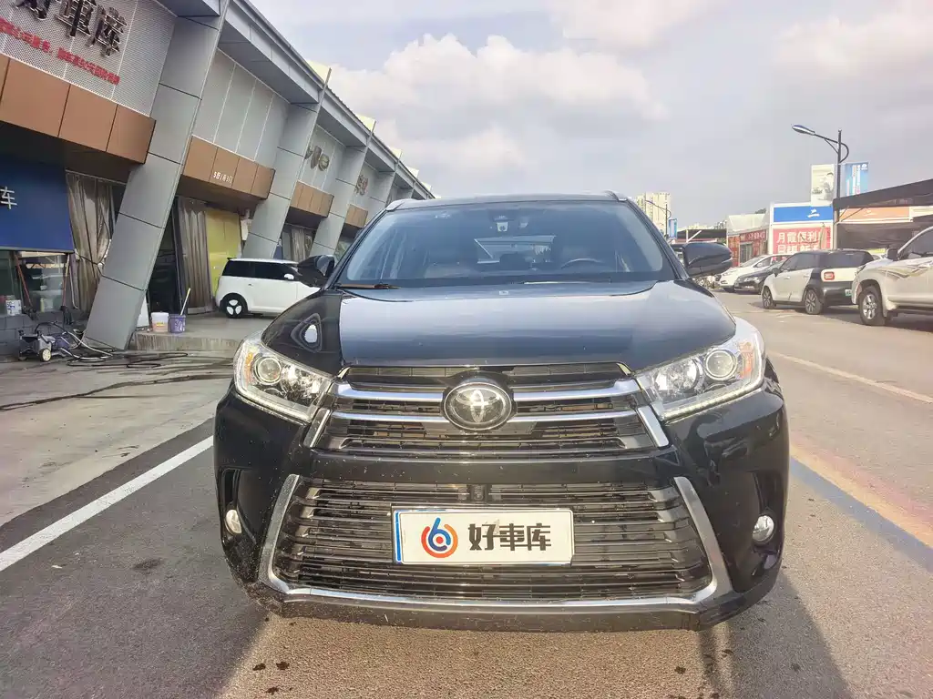 Toyota Highlander — миниатюра 2