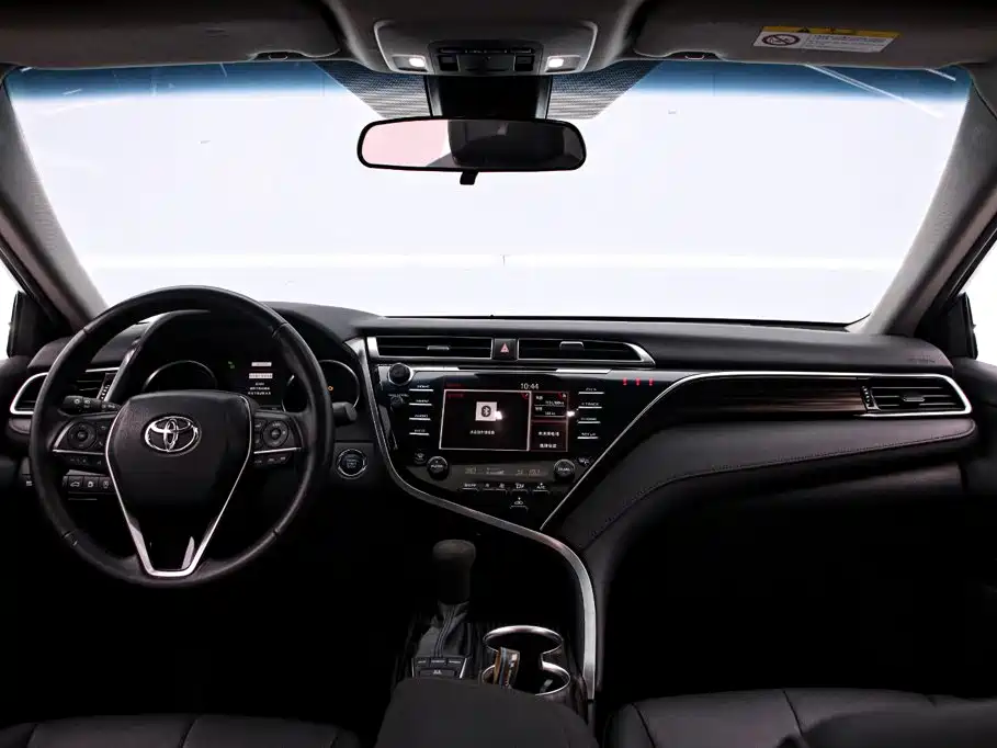 Toyota Camry 2018 2.5G Luxury