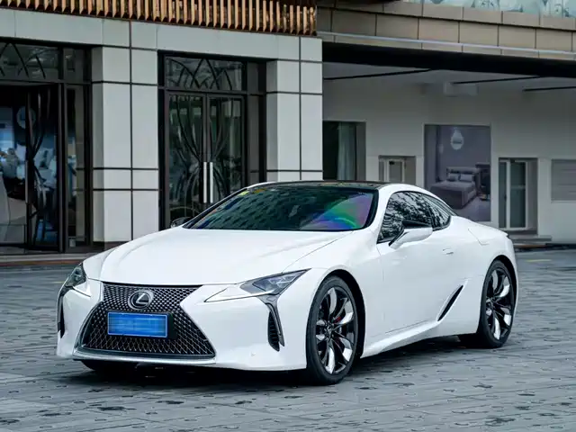 Lexus LC 2021 500h — фото 1