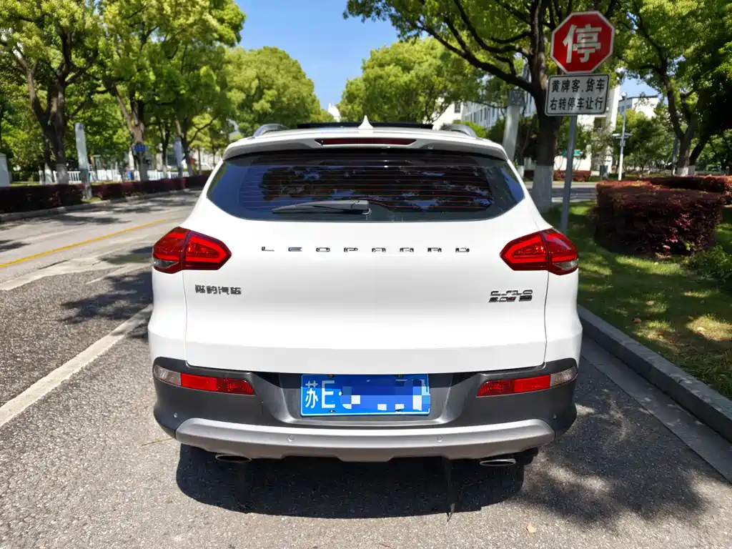 Changfeng CS10 2017 2.0T AT Luxury