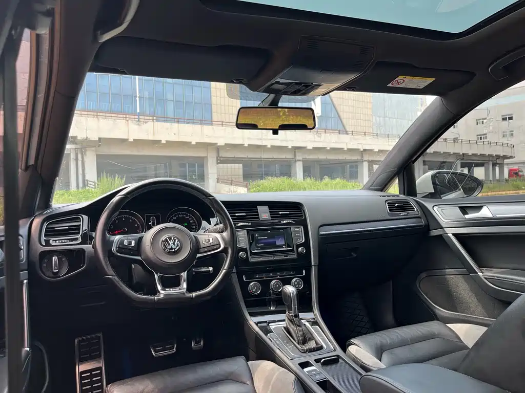Volkswagen Golf — миниатюра 5