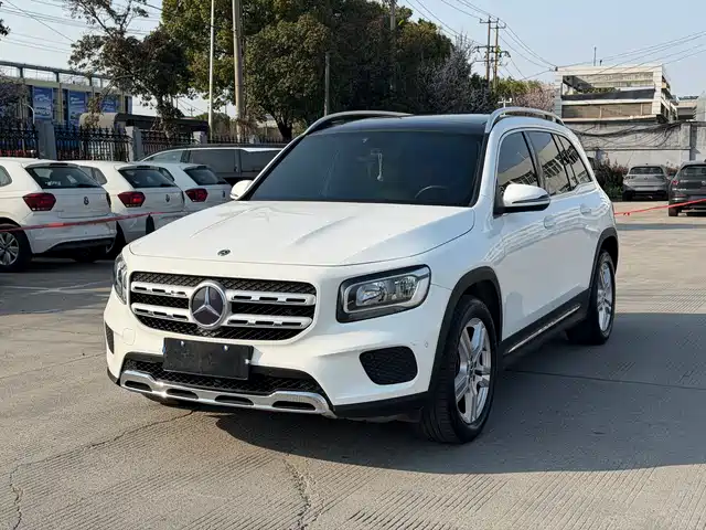 MERCEDES-BENZ GLB