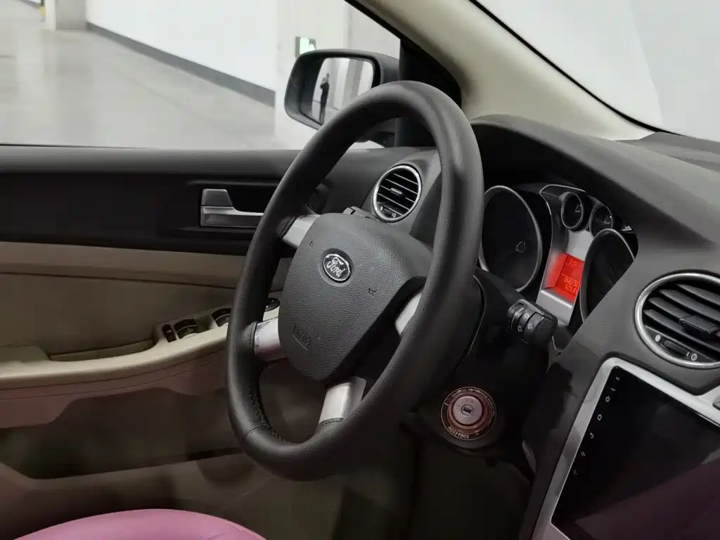 Ford Focus — миниатюра 22