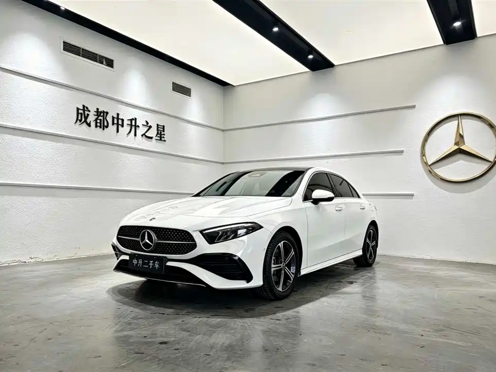 Mercedes-Benz A-Class 2023 A 200 L Fashion Type