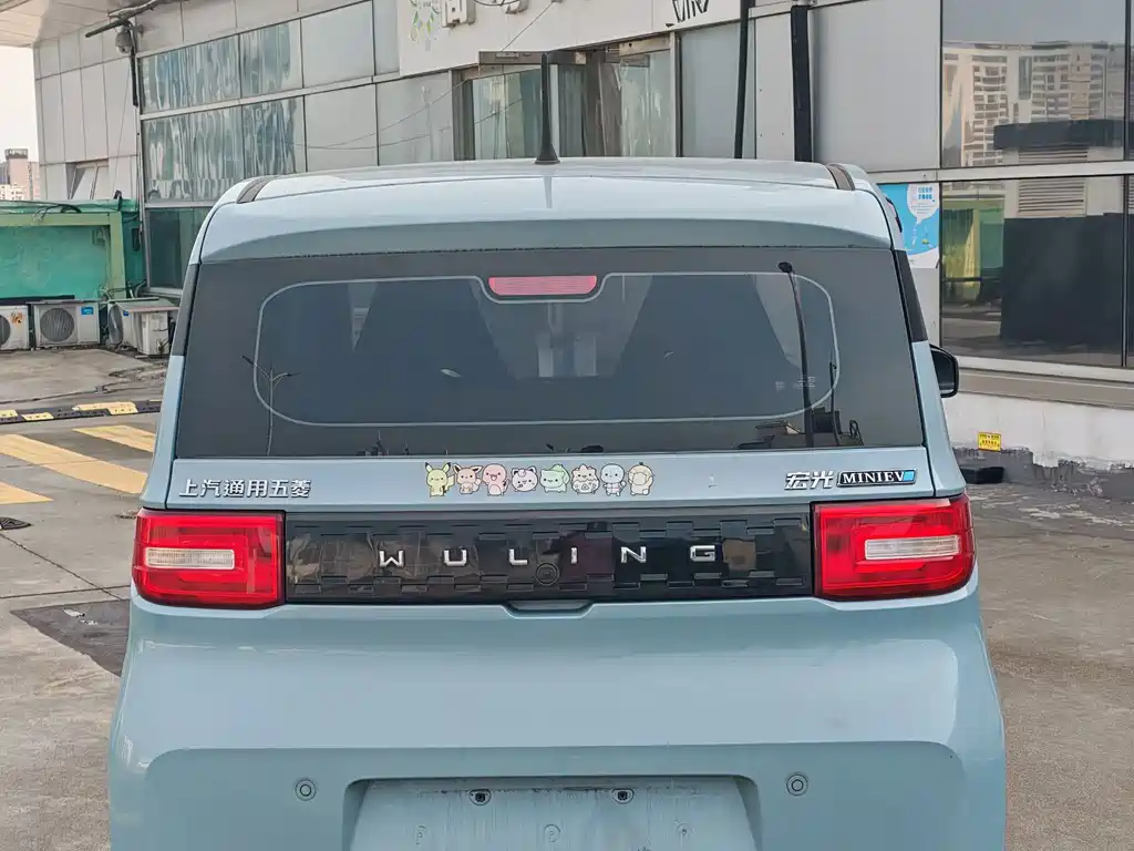 Wuling MINIEV — миниатюра 5