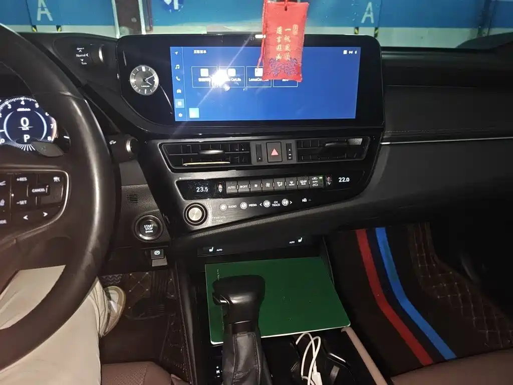Lexus ES — миниатюра 6