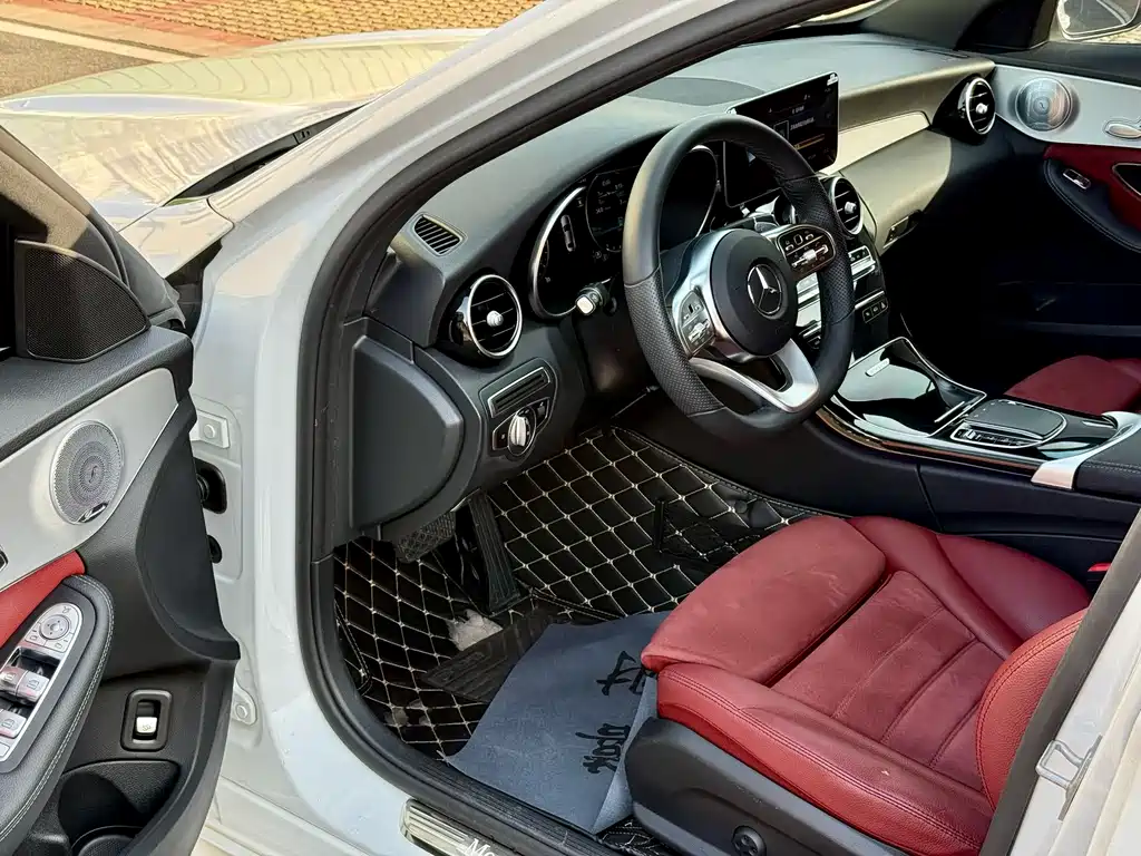 MERCEDES BENZ C CLASS