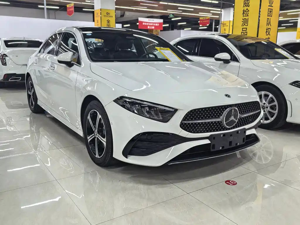 Mercedes-Benz A-Class — миниатюра 3