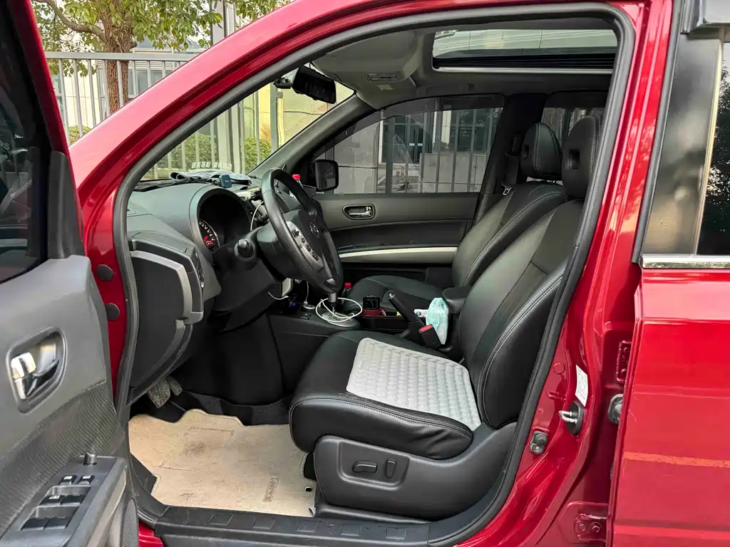 Nissan X-Trail 2012 2.5L CVT Luxury 4WD