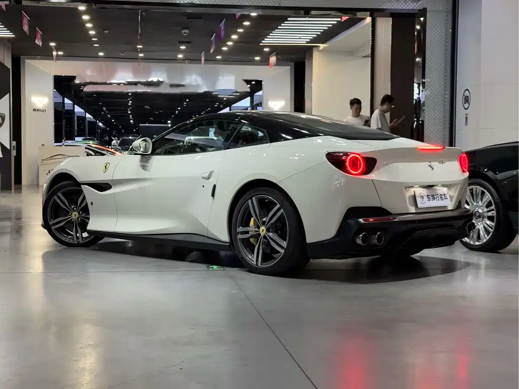 FERRARI PORTOFINO
