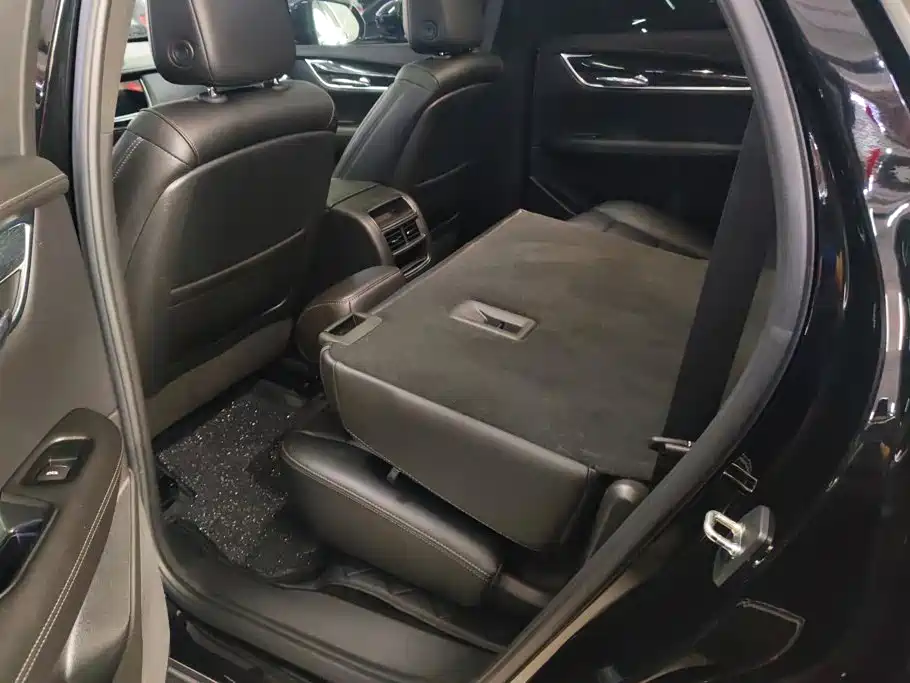 Cadillac XT5 — миниатюра 11
