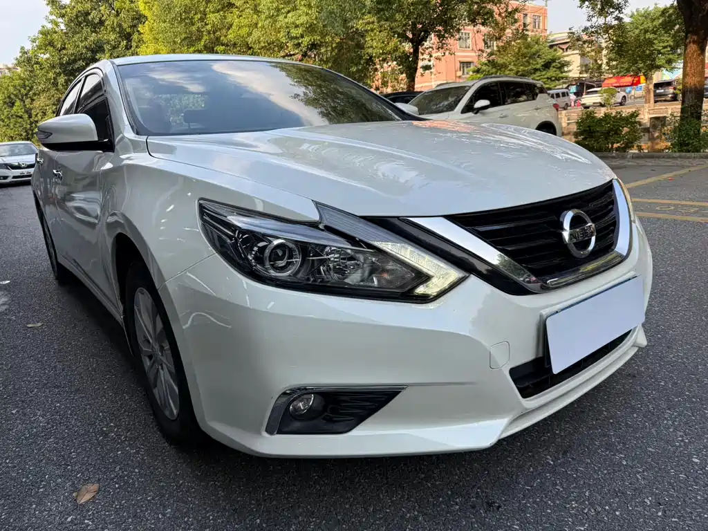 Nissan Teana — миниатюра 8