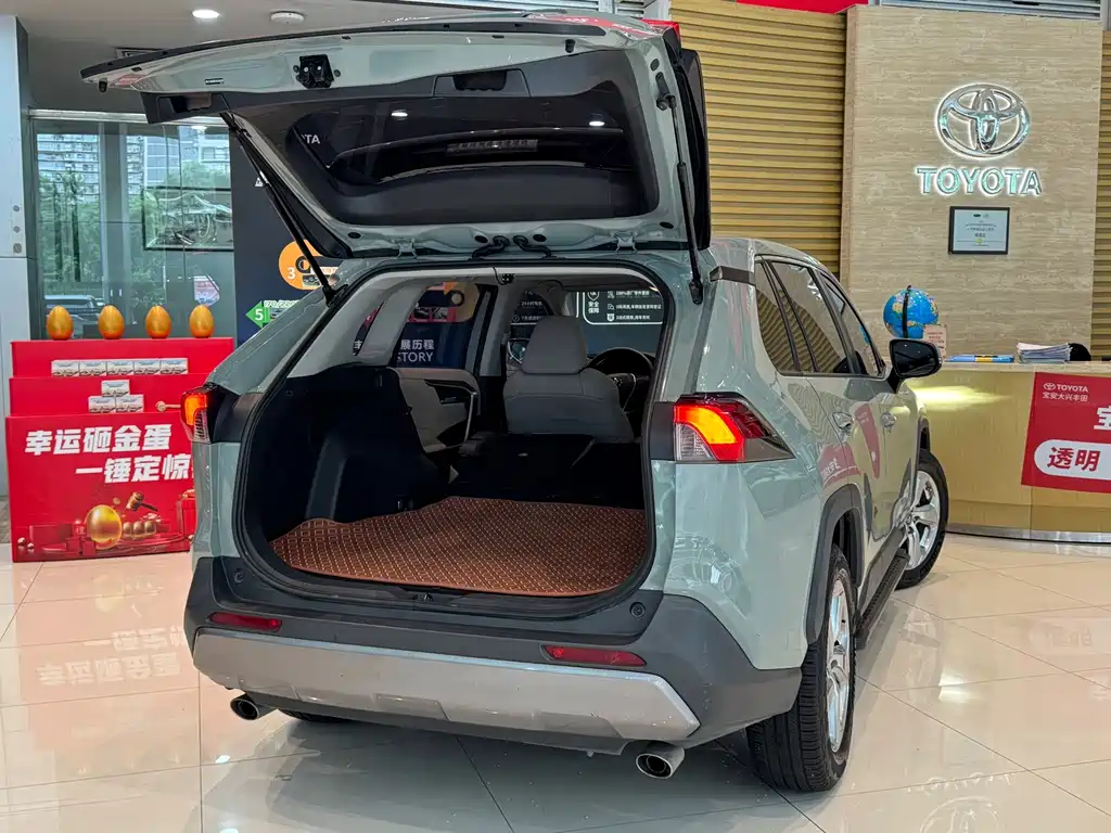 Toyota RAV4 — миниатюра 20