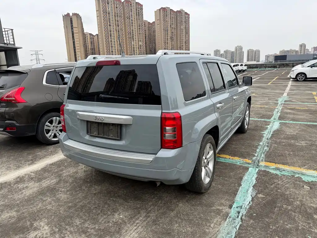 Jeep Patriot — миниатюра 2
