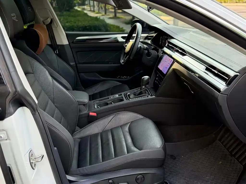 Volkswagen CC — миниатюра 10