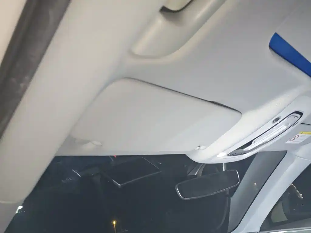 Audi A4L — миниатюра 14
