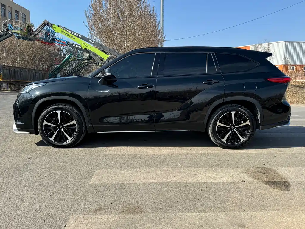 Toyota Crown Kluger 2021 2.5L HEV Flagship