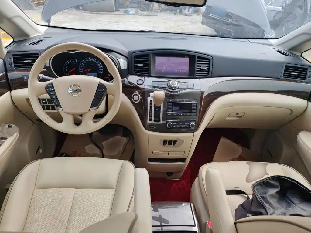 Nissan Quest — миниатюра 6
