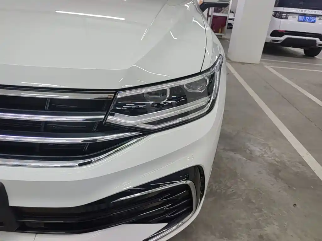 Volkswagen Tiguan L — миниатюра 24
