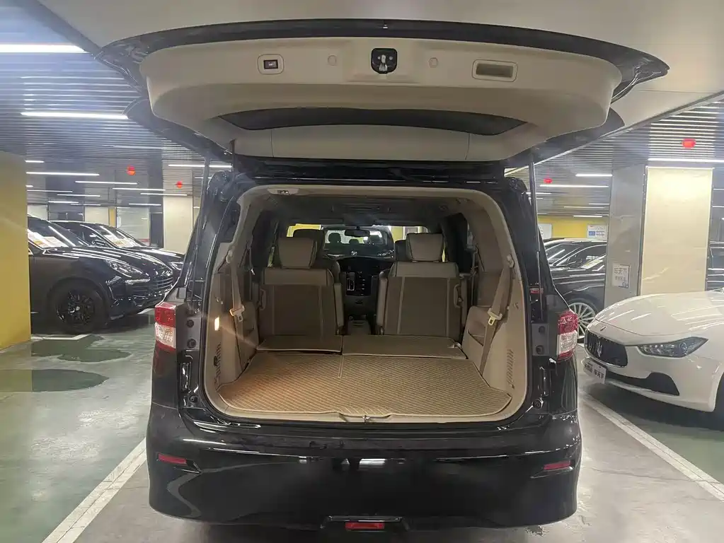 Nissan Quest — миниатюра 12