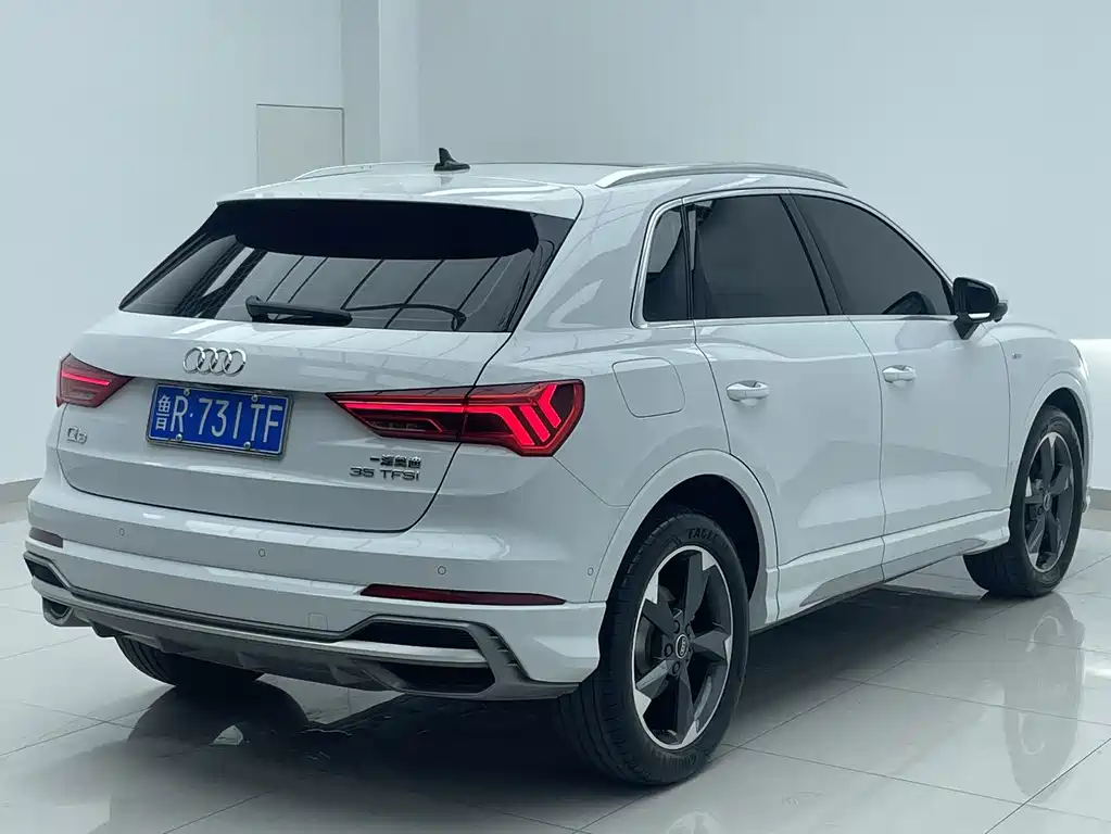 Audi Q3 — фотографии объявления, Фото 4