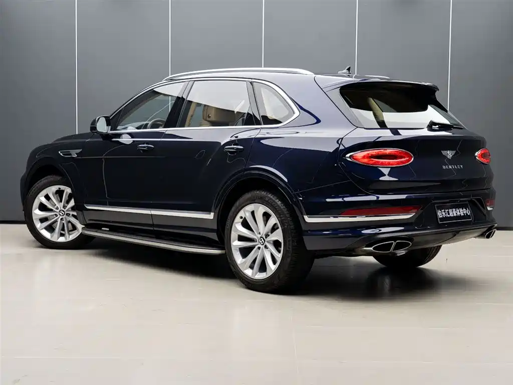 Bentley Bentayga 2024 4.0T V8