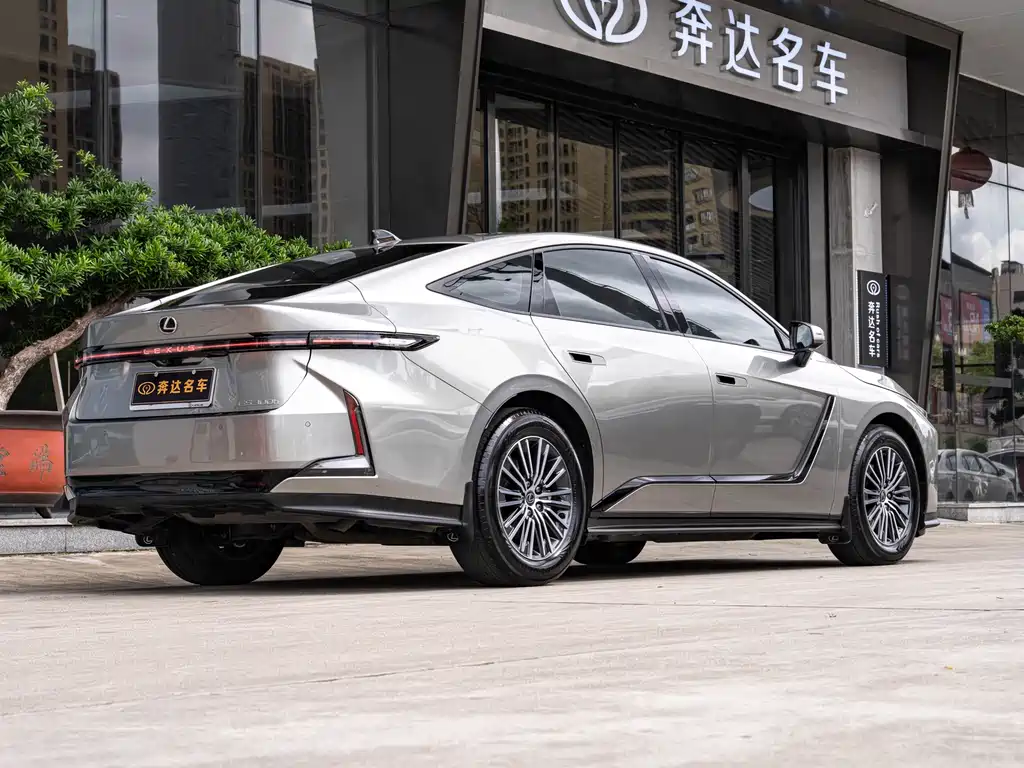 Lexus ES 2026 300h