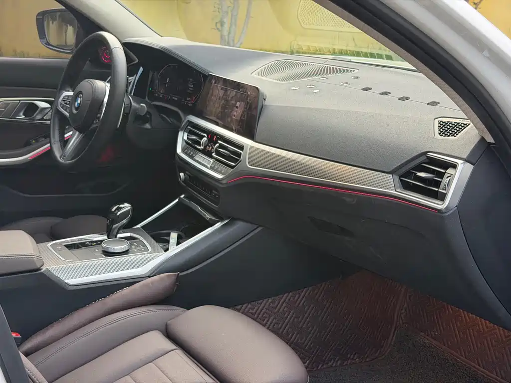 BMW 3 Series — миниатюра 19