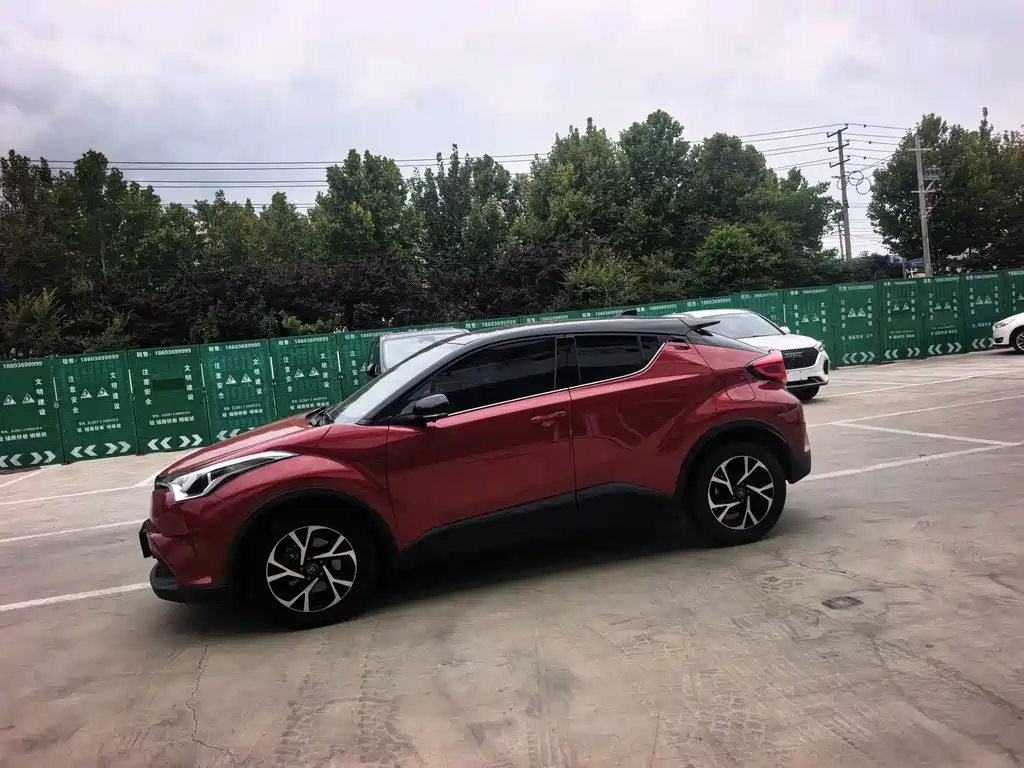 Toyota C-HR — миниатюра 8