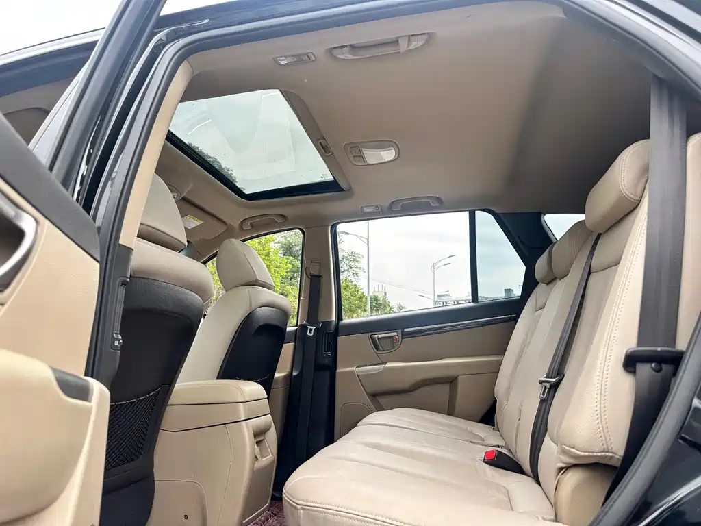 Hyundai Santa Fe Classic — миниатюра 32