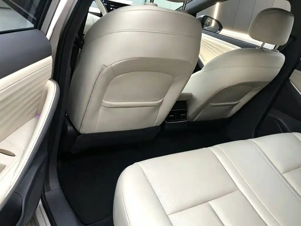 Nissan N6 - фото 12