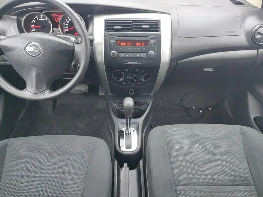 Nissan Livina — миниатюра 16