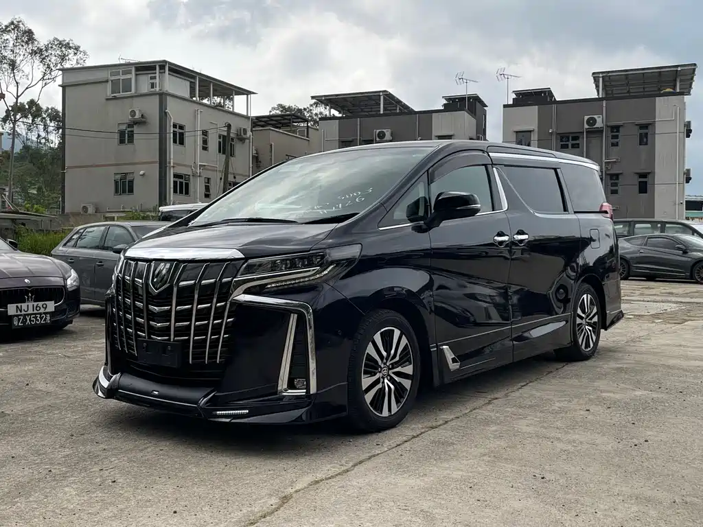 Toyota Alphard 2021