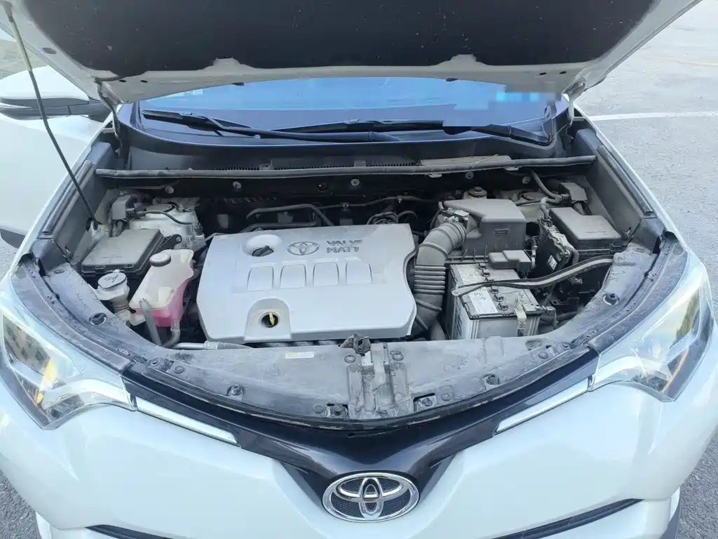 Toyota RAV4 — миниатюра 11
