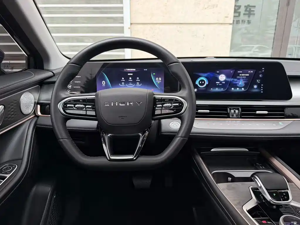 Chery Omoda — миниатюра 8