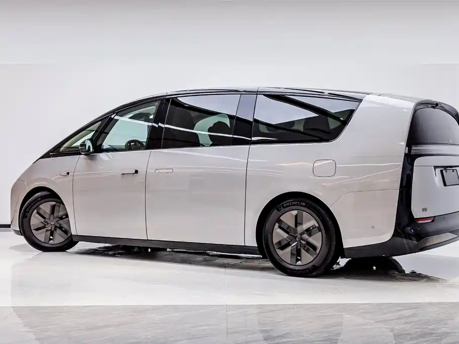 Li Auto Li MEGA — миниатюра 5