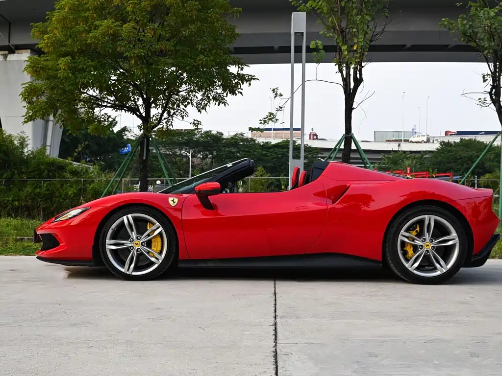 Ferrari 296 — миниатюра 4