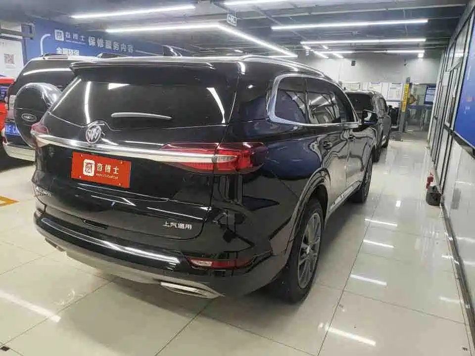 Buick Enclave — миниатюра 2