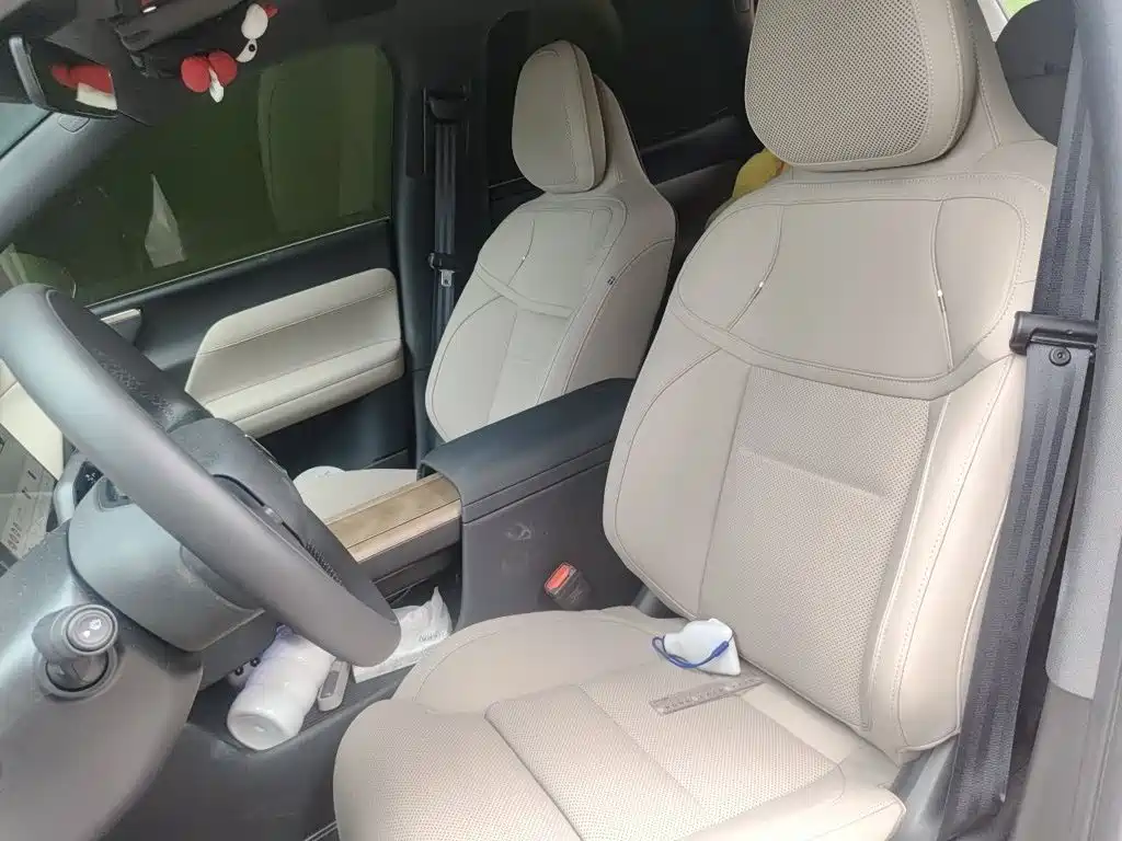 Volvo XC70 PHEV — миниатюра 16