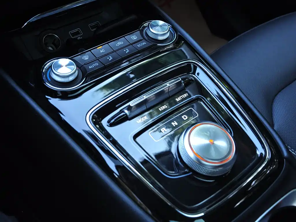 Roewe Ei5 — миниатюра 11