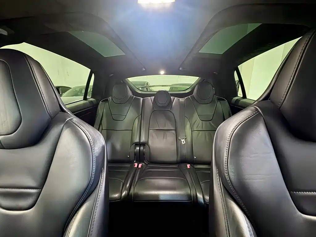 Tesla Model X — фотографии объявления, Фото 10